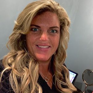 Meet your Posher, Julie